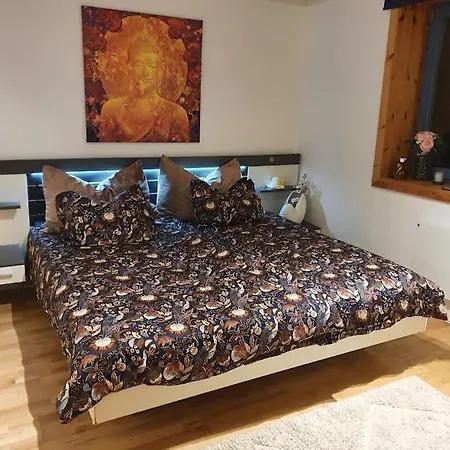 Apartman Kellergeschosswohnung Mit Aussicht Und Terasse