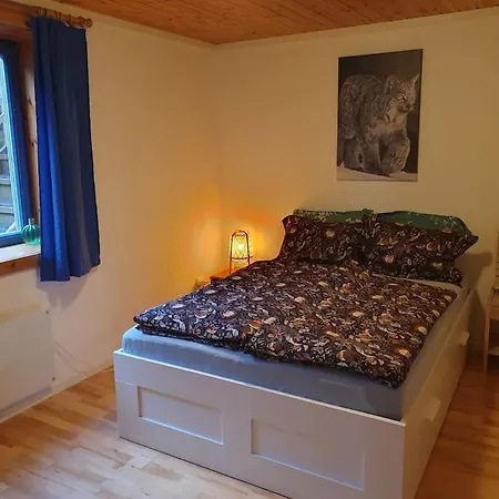 Kellergeschosswohnung Mit Aussicht Und Terasse * Jørpeland