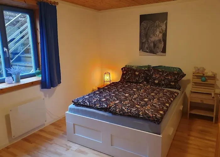 Kellergeschosswohnung Mit Aussicht Und Terasse * Jørpeland